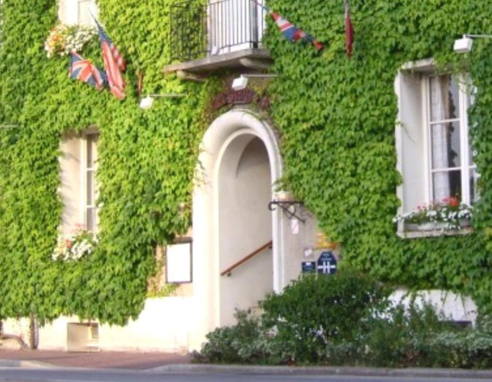 Auberge Du Vieux Chateau Saint-Sauveur-le-Vicomte Dış mekan fotoğraf